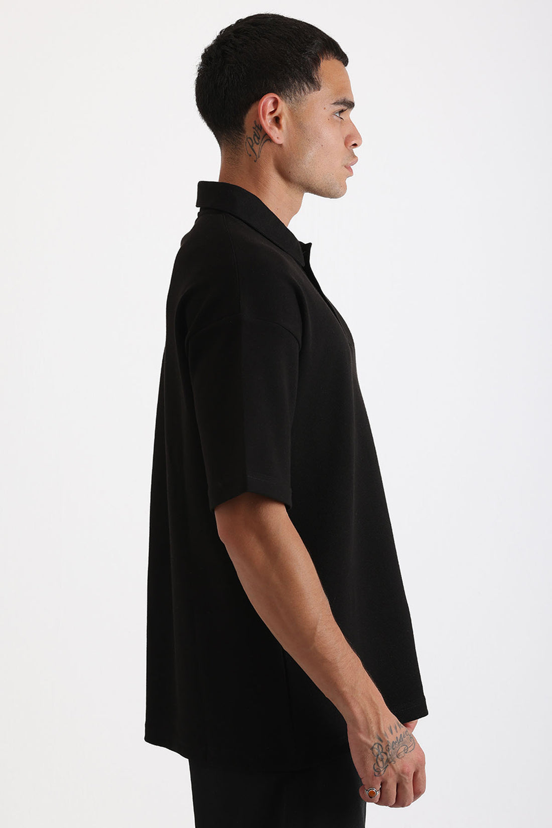 Göğüs MYKONOS Nakış Detaylı Double Pike Kumaş Loose Fit Erkek Polo Yaka Tişört