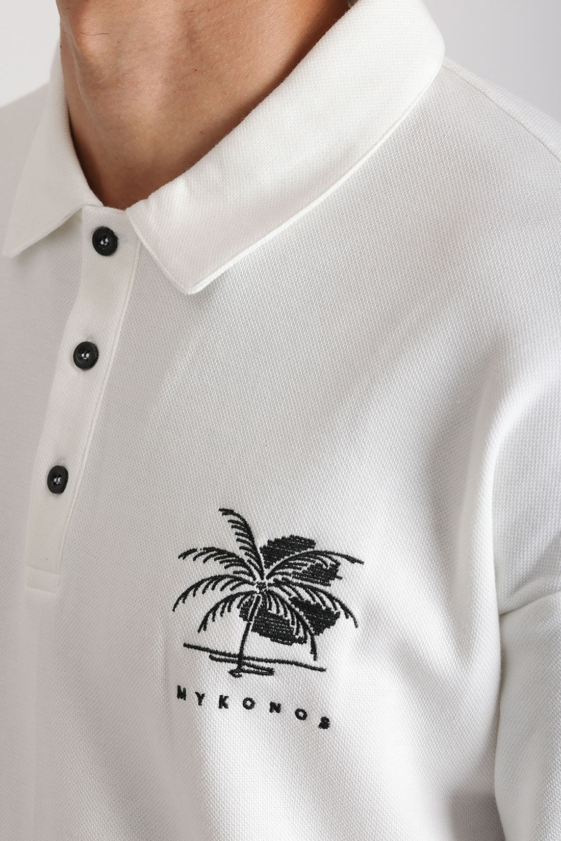 Göğüs MYKONOS Nakış Detaylı Double Pike Kumaş Loose Fit Erkek Polo Yaka Tişört