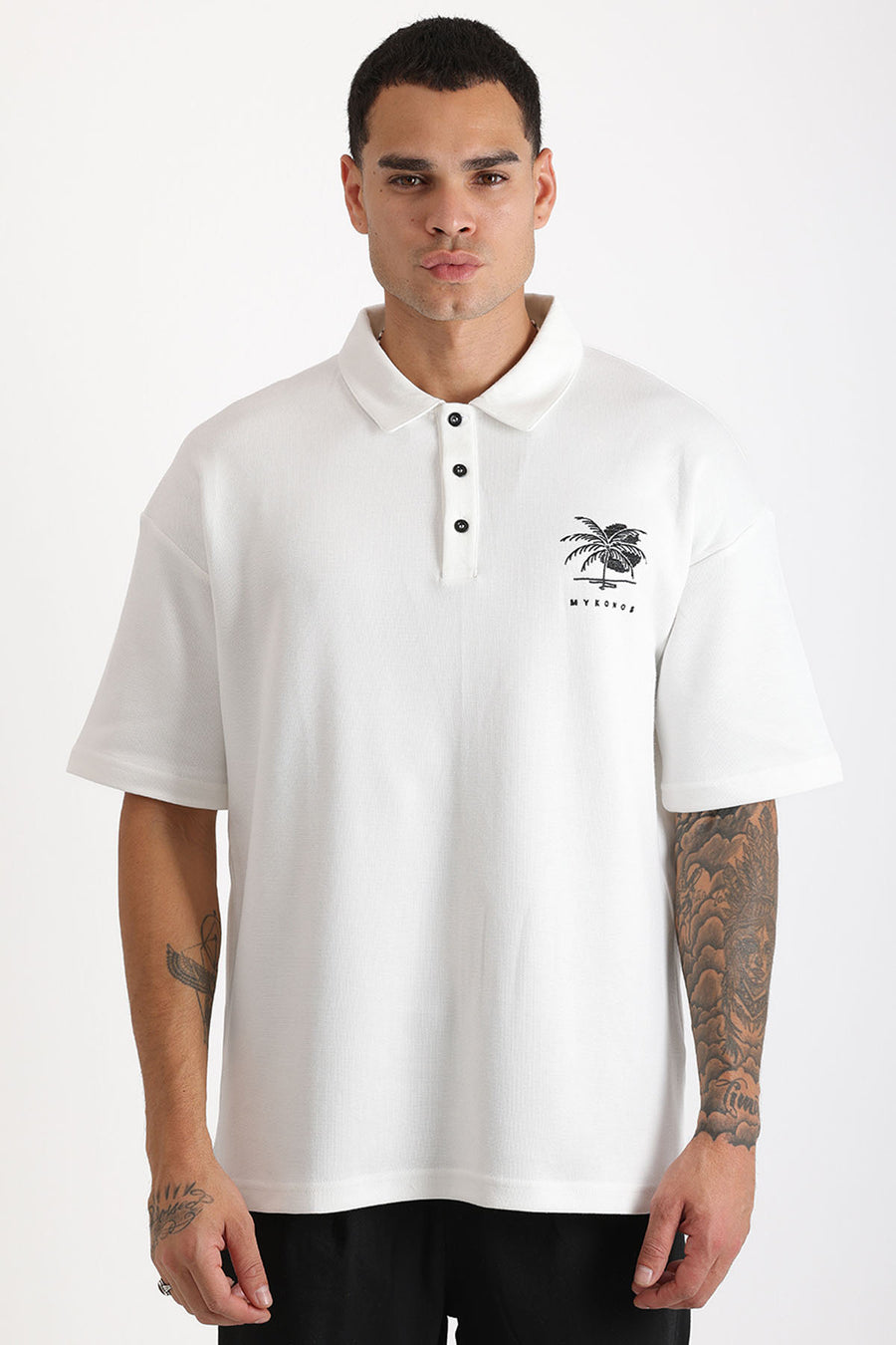 Göğüs MYKONOS Nakış Detaylı Double Pike Kumaş Loose Fit Erkek Polo Yaka Tişört