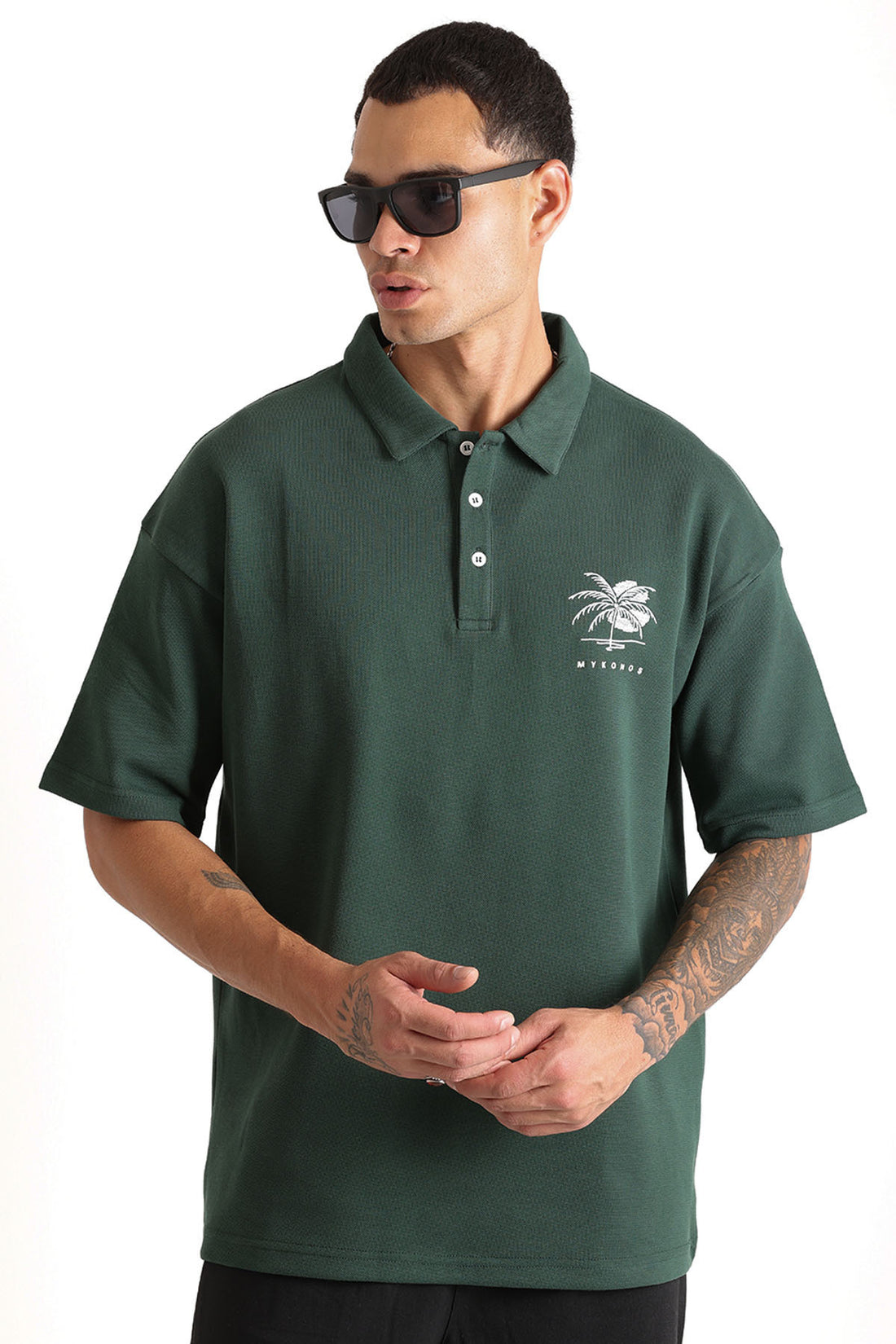 Göğüs MYKONOS Nakış Detaylı Double Pike Kumaş Loose Fit Erkek Polo Yaka Tişört