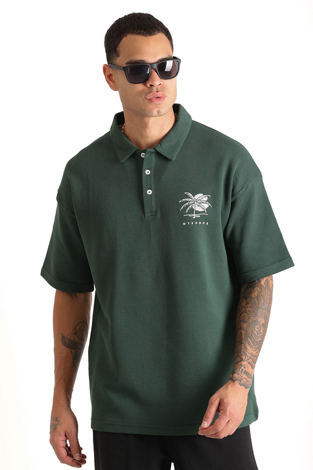 Göğüs MYKONOS Nakış Detaylı Double Pike Kumaş Loose Fit Erkek Polo Yaka Tişört