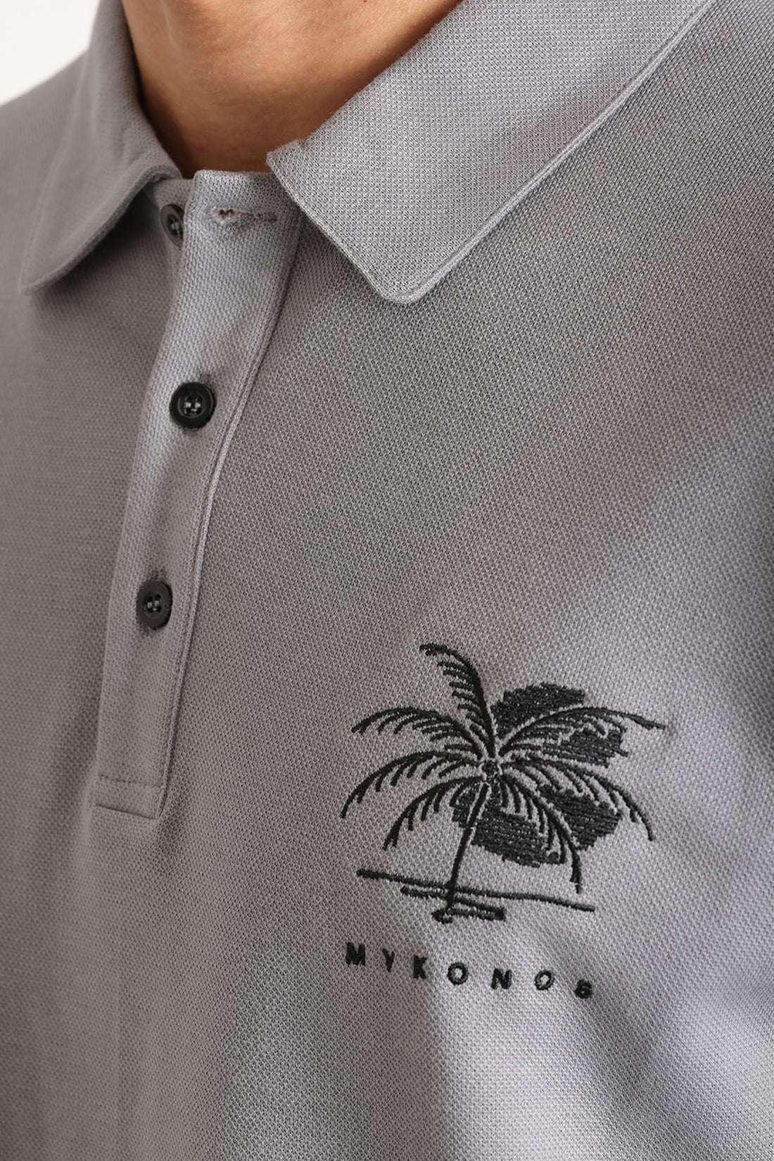 Göğüs MYKONOS Nakış Detaylı Double Pike Kumaş Loose Fit Erkek Polo Yaka Tişört