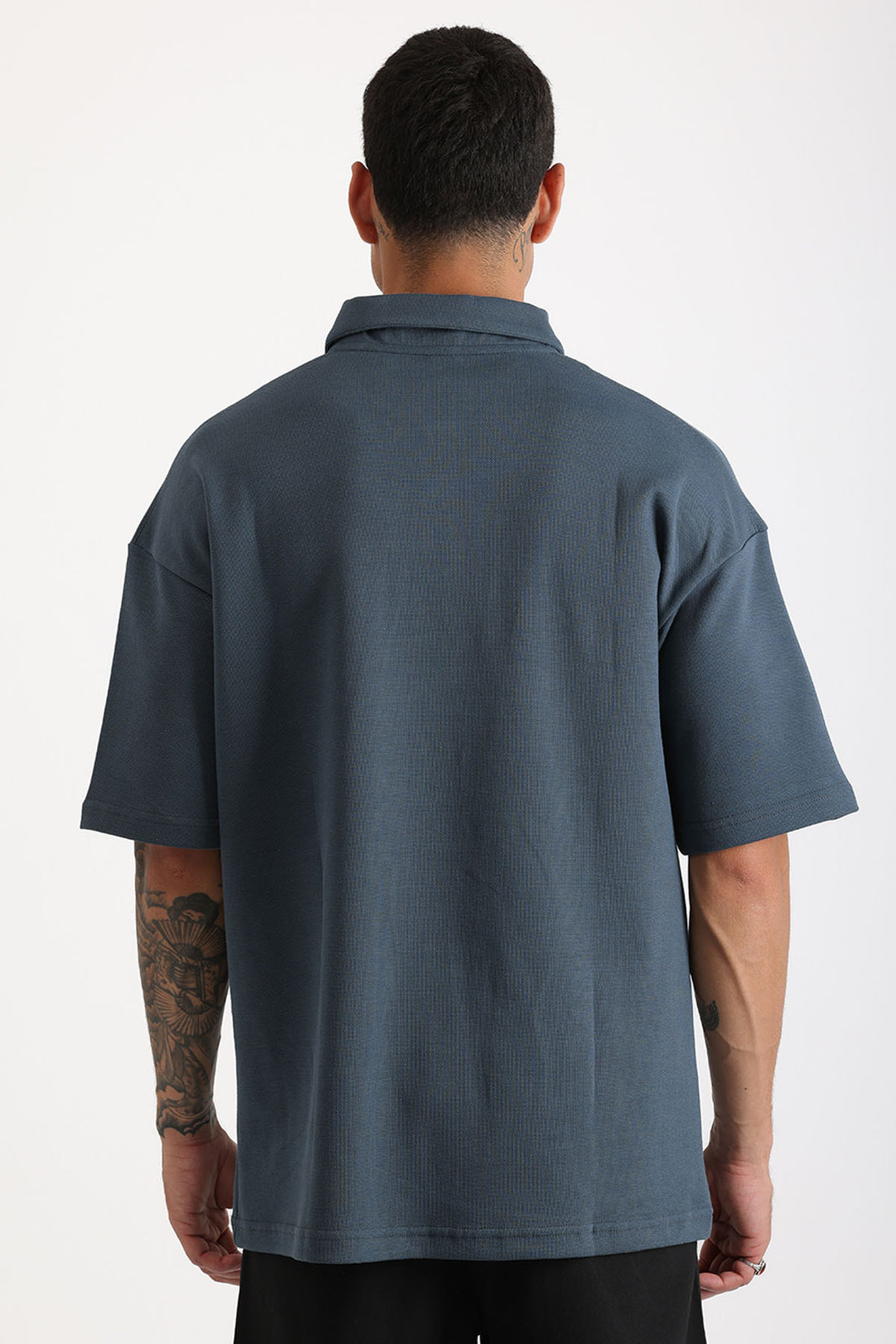 Göğüs MYKONOS Nakış Detaylı Double Pike Kumaş Loose Fit Erkek Polo Yaka Tişört