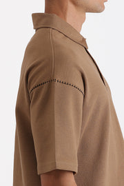 Omuz Çoban Dikiş Detaylı Double Pike Kumaş Loose Fit Erkek Polo Yaka Tişört | Renk: Kahverengi