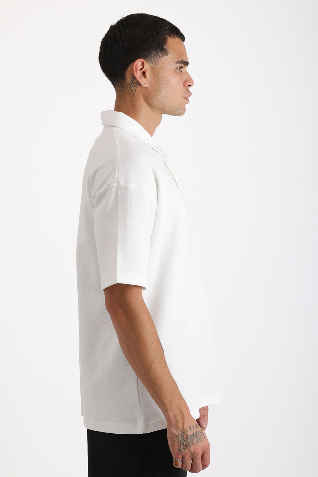 Göğüs MYKONOS Nakış Detaylı Double Pike Kumaş Loose Fit Erkek Polo Yaka Tişört
