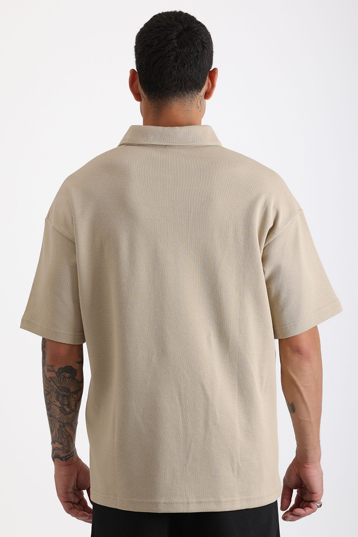 Göğüs MYKONOS Nakış Detaylı Double Pike Kumaş Loose Fit Erkek Polo Yaka Tişört | Renk: Bej